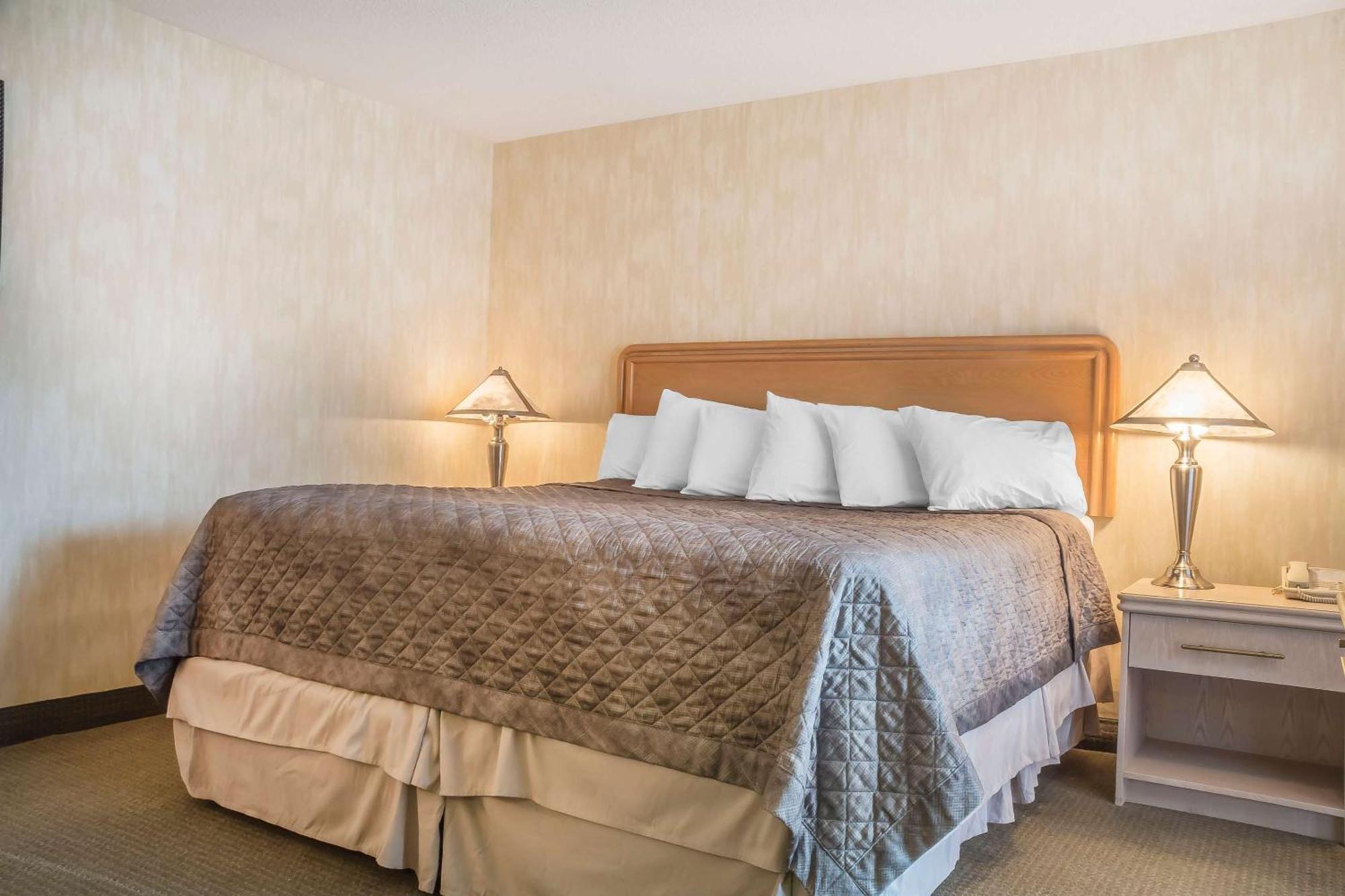 Rodeway Inn Fallsview Niagara Falls Exterior foto